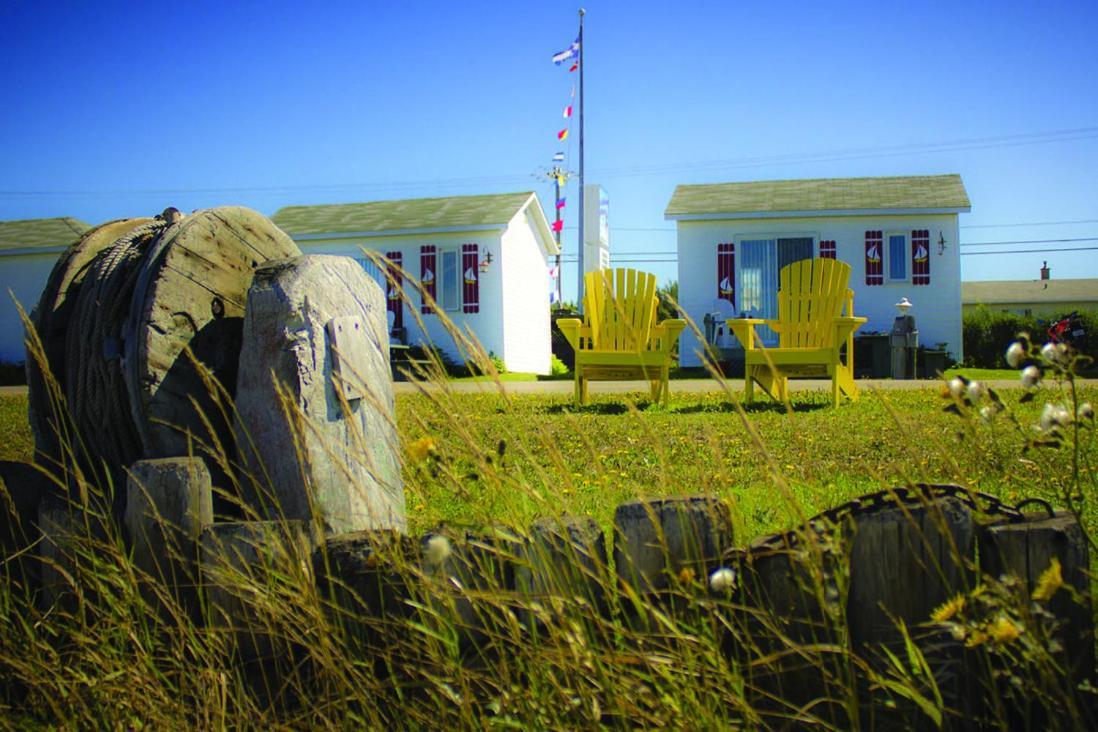 Les Cabines Du Phare Rimouski Exteriör bild