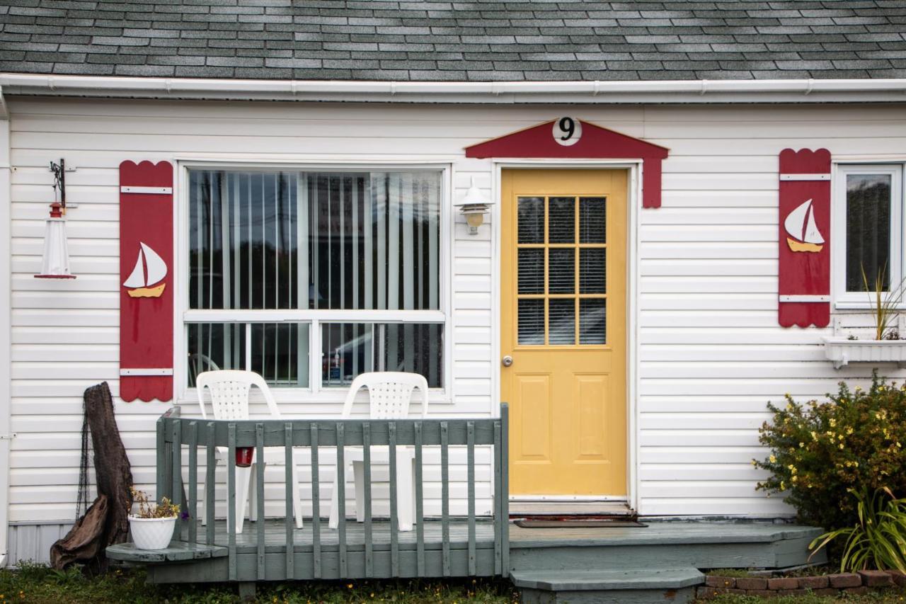 Les Cabines Du Phare Rimouski Exteriör bild