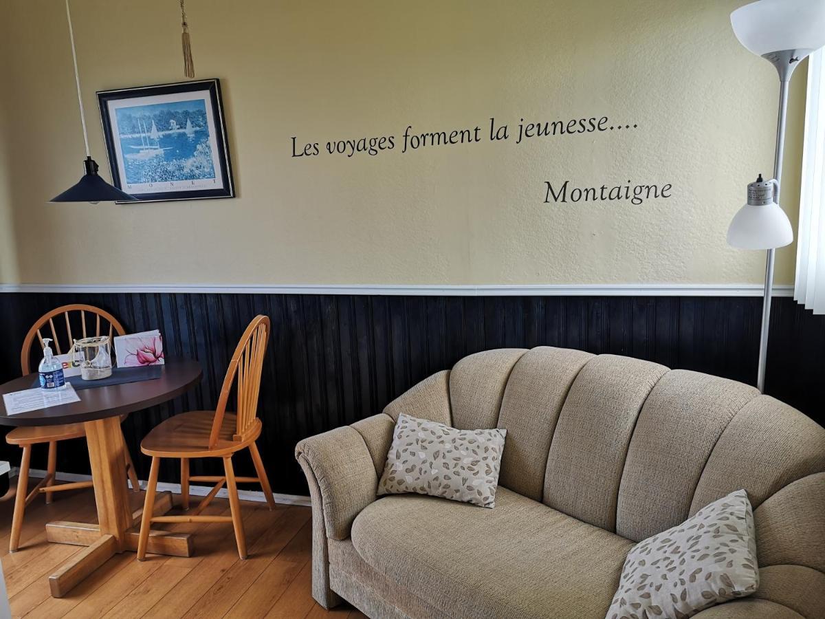 Les Cabines Du Phare Rimouski Exteriör bild